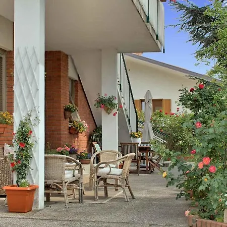 Chip And Chop Bed & Breakfast *